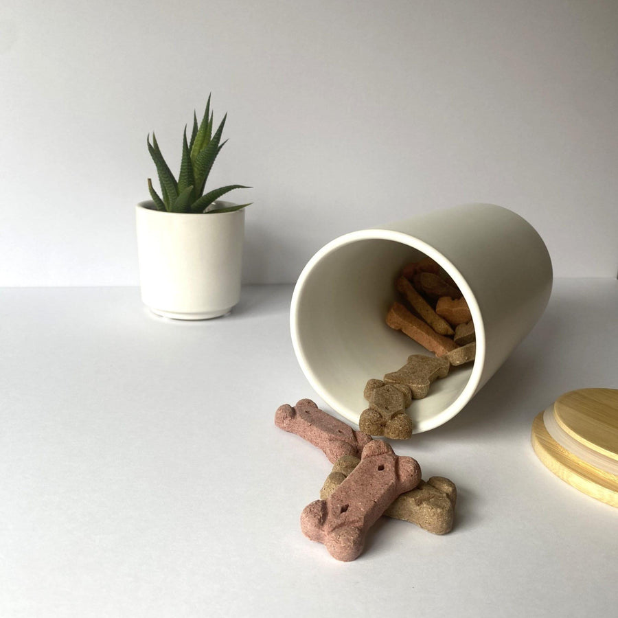 Pet Loss Gift for Home Decor Modern Personalized Canister for Kitchen Black Large Dog Treat Holder Countertop Storage Custom Bereavement Cat