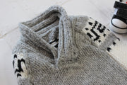 Dog Sweater with shawl neckline, close up of neck